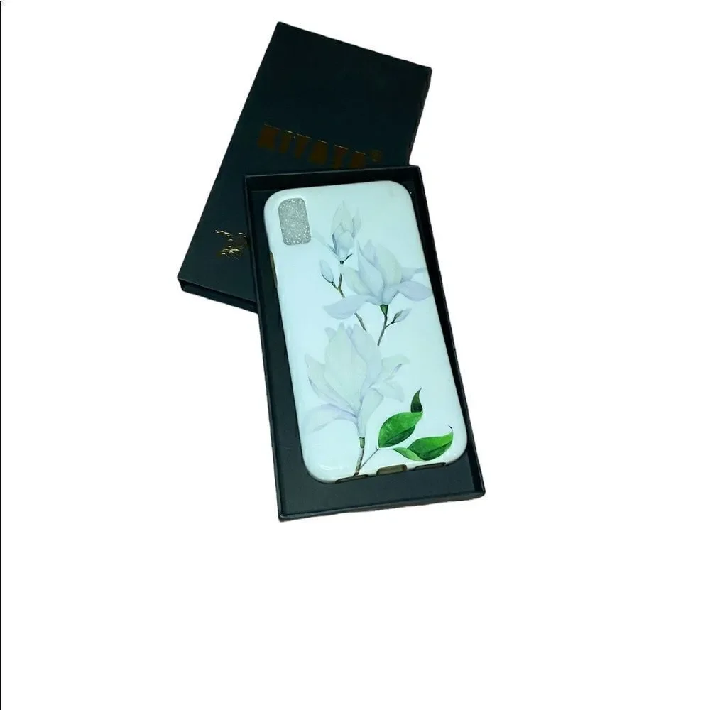 iPhone X/ Xs White Flower Cell Phone Case